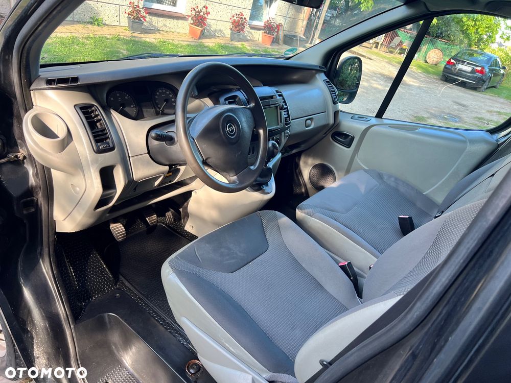 Opel Vivaro - 27