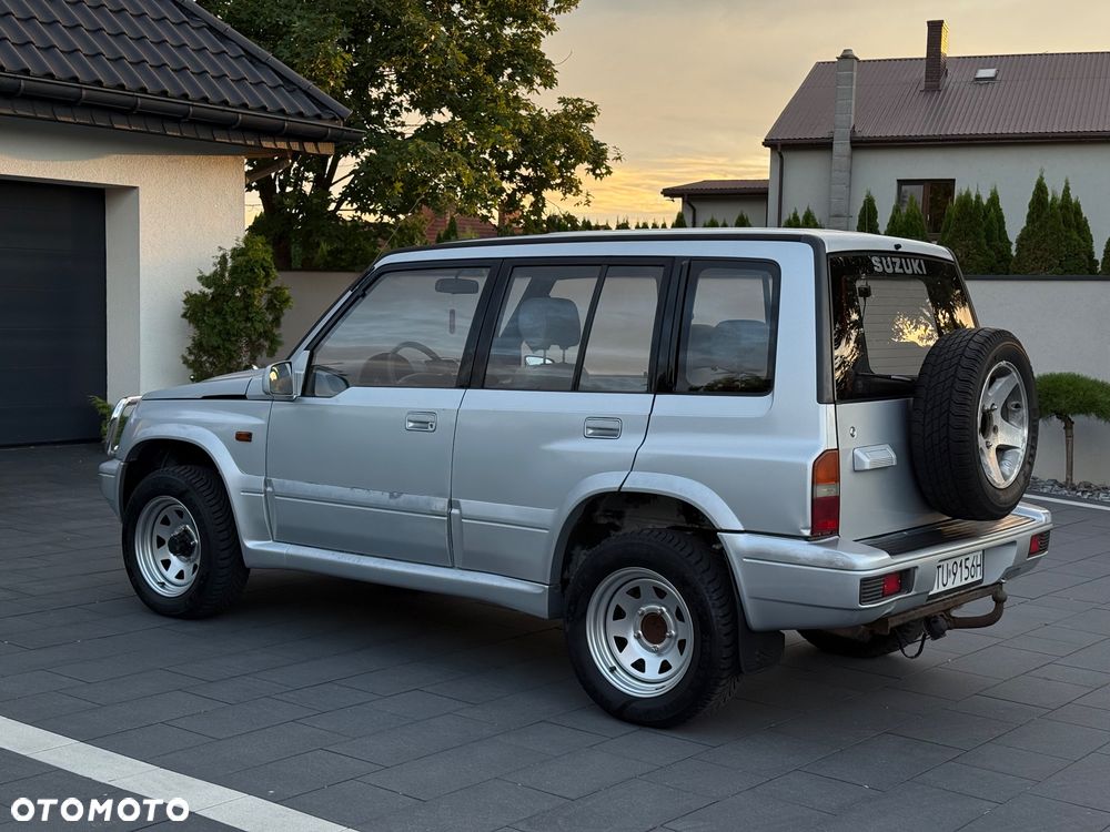 Suzuki Vitara 2.0 V6 Long - 11