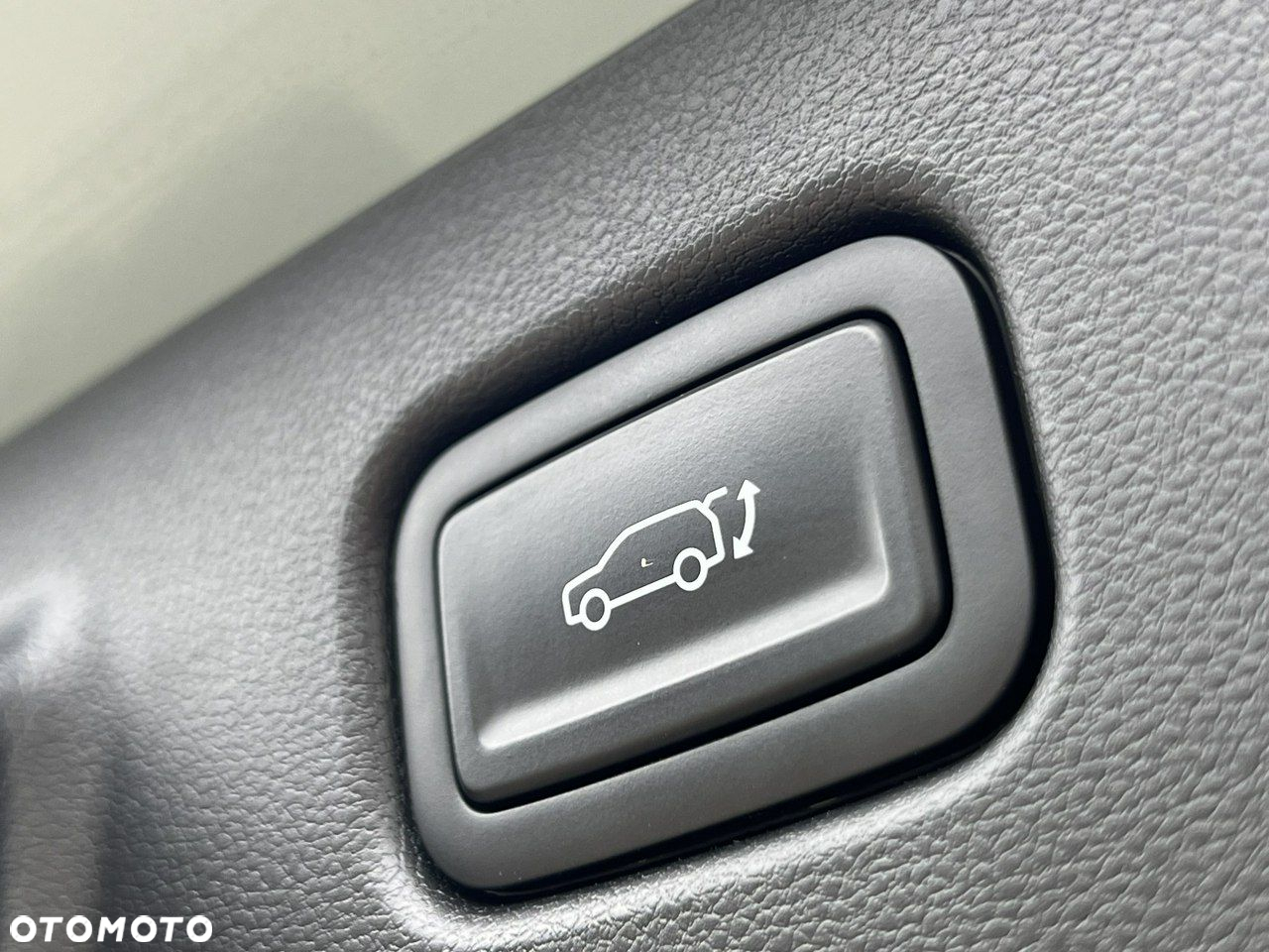 Hyundai Kona - 36