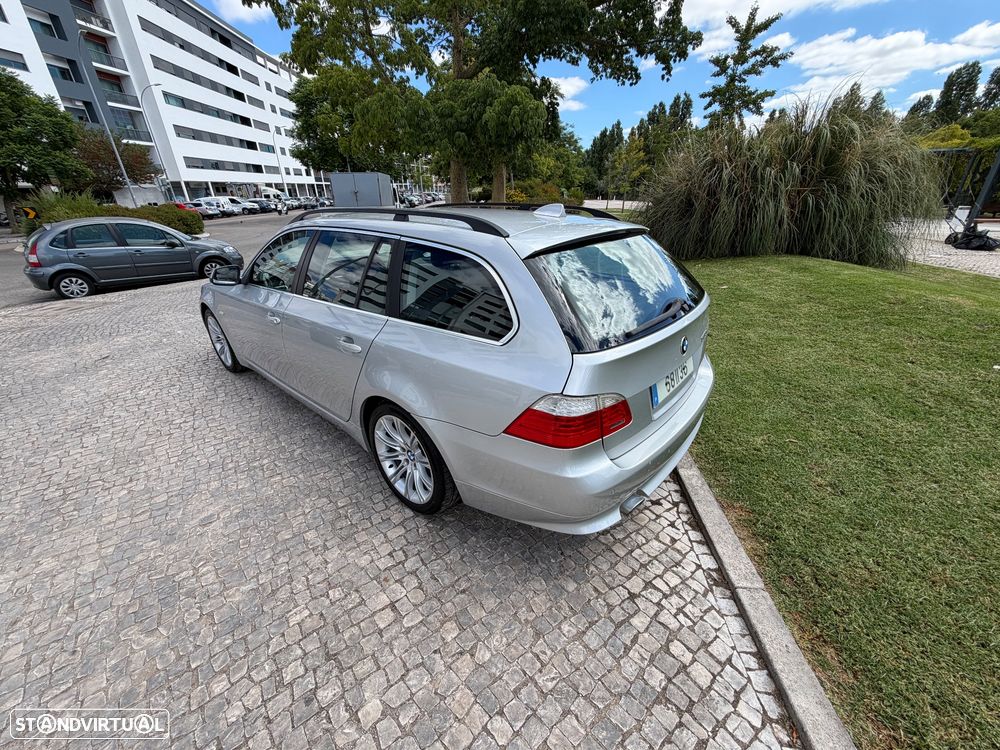 BMW 520 dA Executive - 12