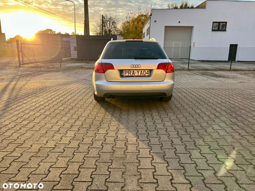 Audi A4 Avant 2.0 TDI - 4