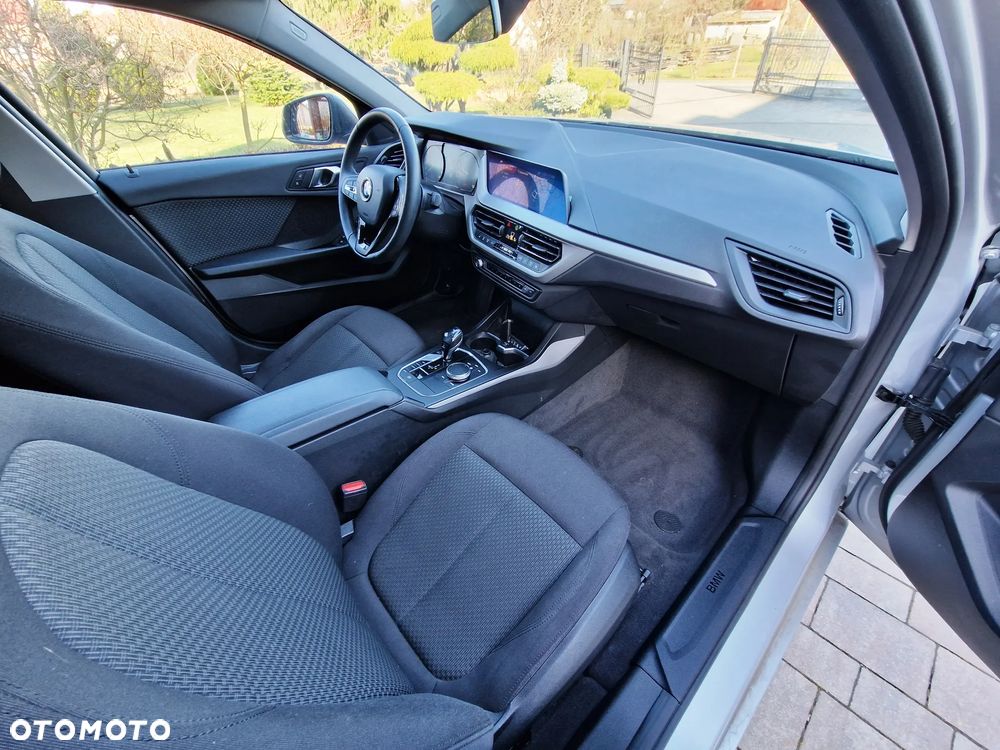 BMW Seria 1 116d Sport Line - 8