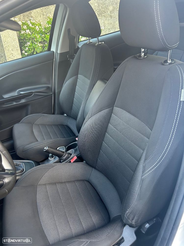 Alfa Romeo Giulietta 1.6 JTDM - 6