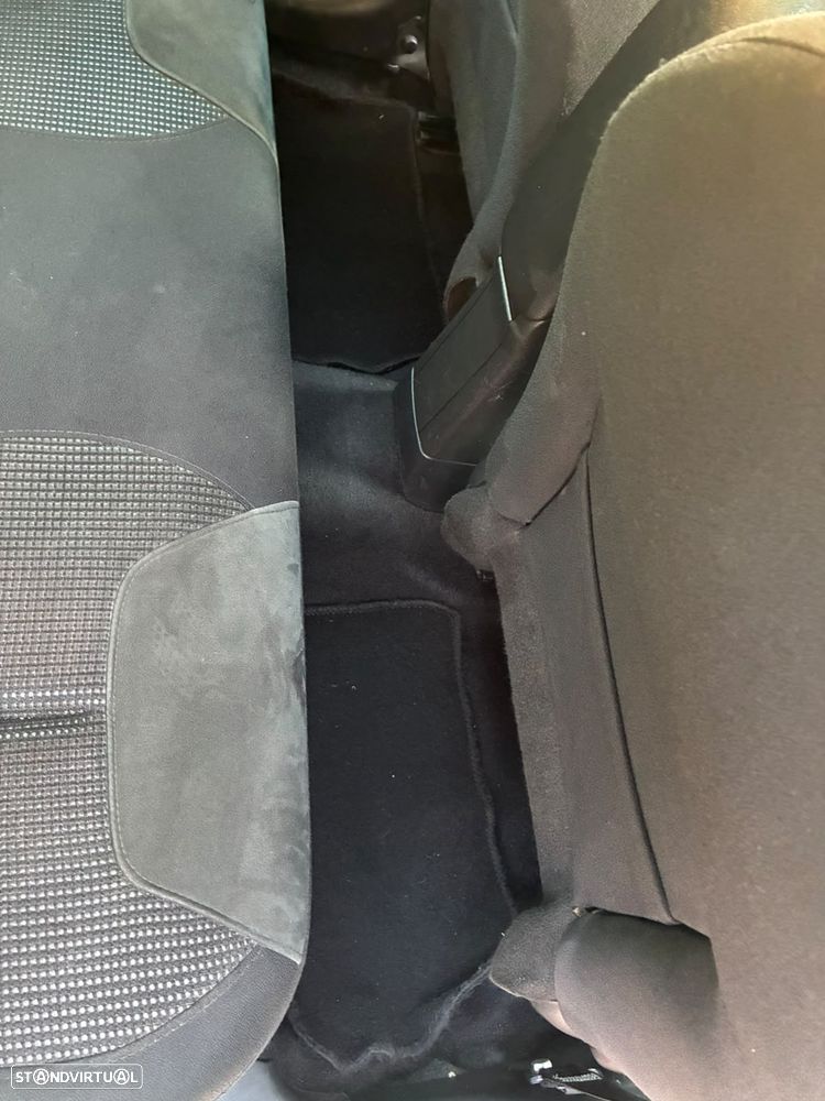Citroën C3 HDi FAP Exclusive - 8