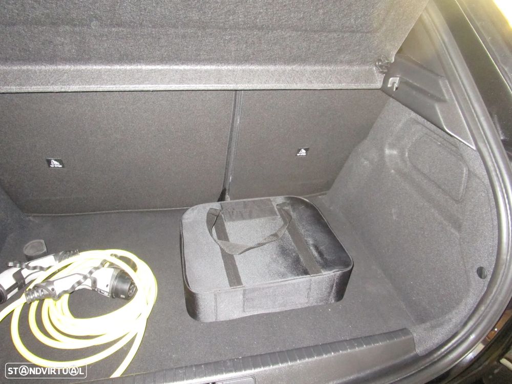 Peugeot e-208 50 kWh Allure Pack - 29