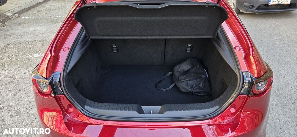 Mazda 3 e-Skyactiv G122 AT MHEV Plus - 11