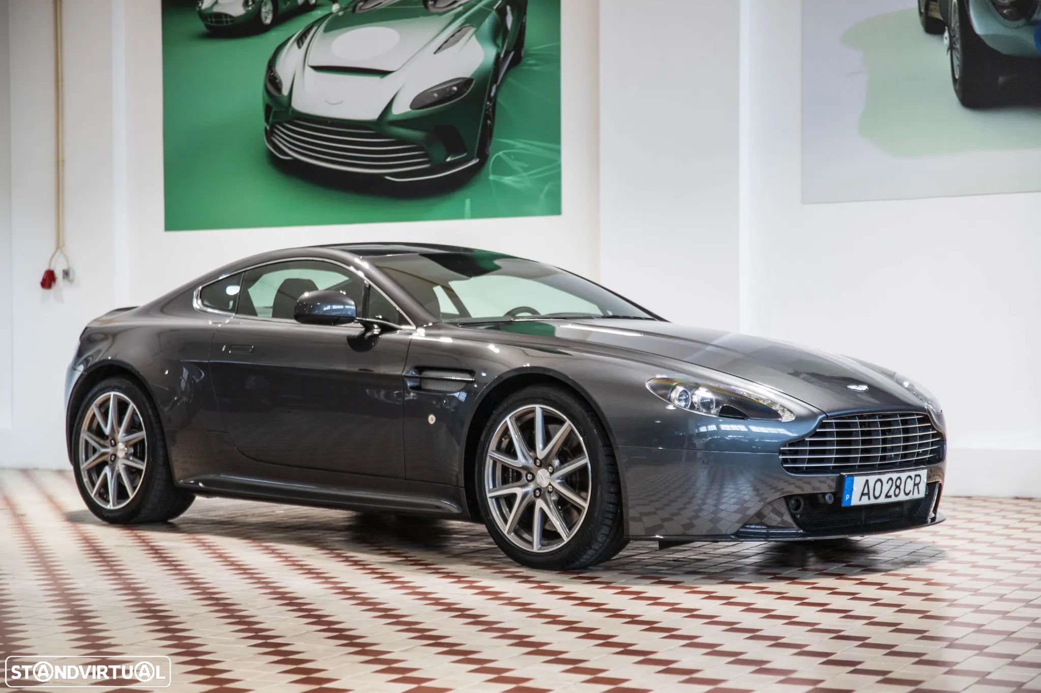 Aston Martin Vantage Coupe V8 S Sportshift - 1