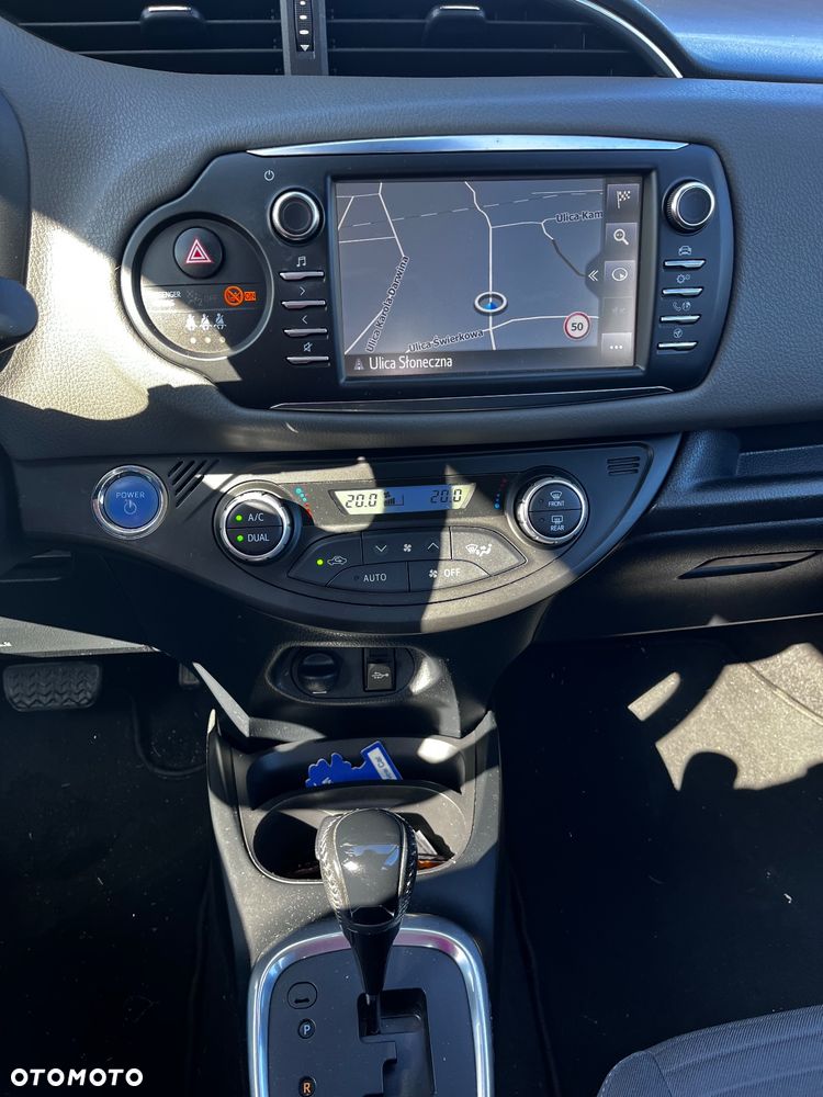 Toyota Yaris Hybrid 1.5 VVT-i Comfort - 10