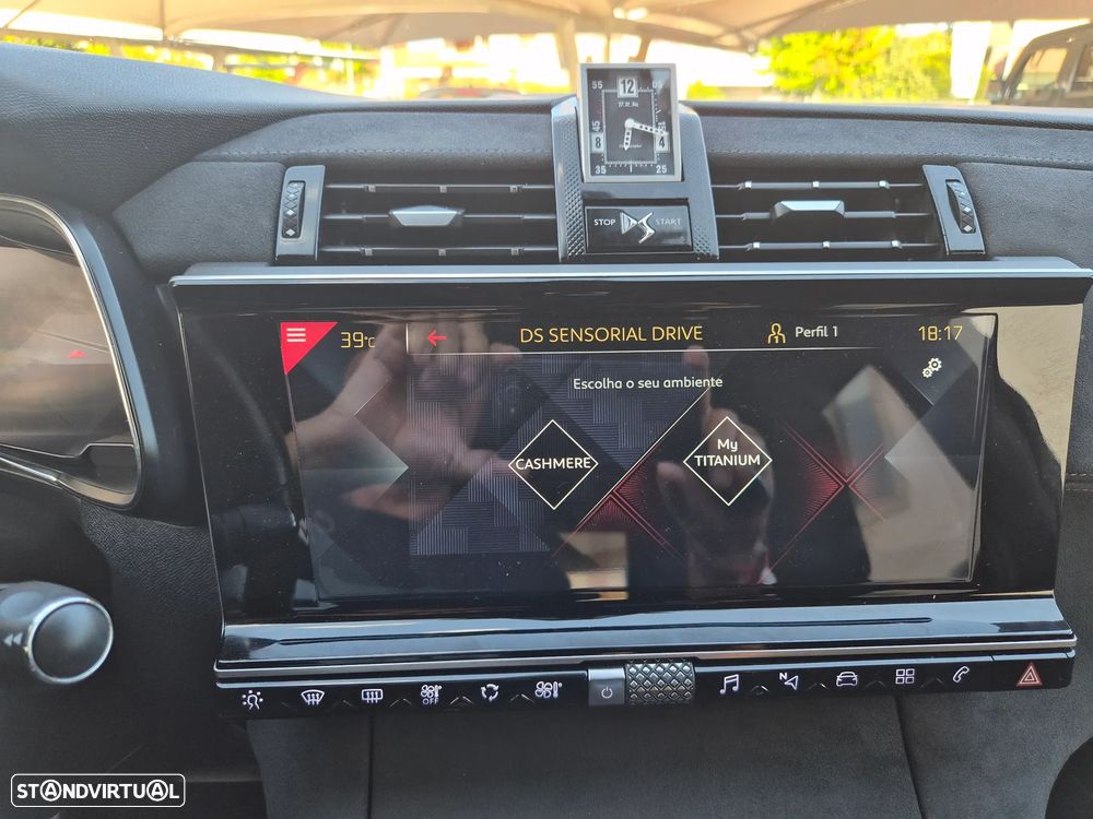 DS DS7 Crossback BlueHDI 130 Aut. Performance Line + - 15