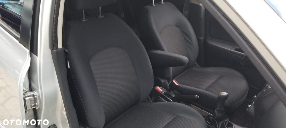 Nissan Micra 1.2 Bild der Frau - 23