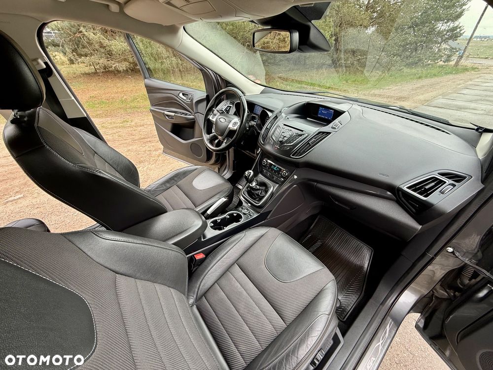 Ford Kuga 1.5 EcoBoost 2x4 Individual - 37