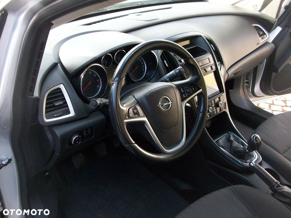 Opel Astra 1.4 Turbo Innovation - 18