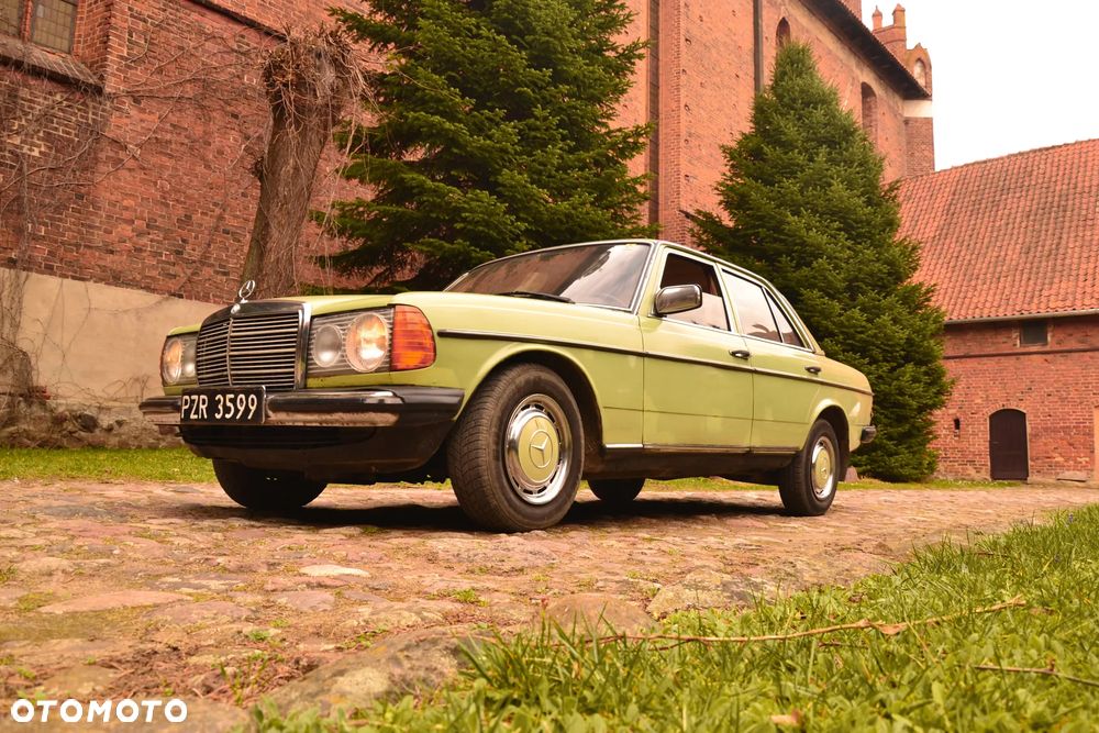 Mercedes-Benz W123 - 8