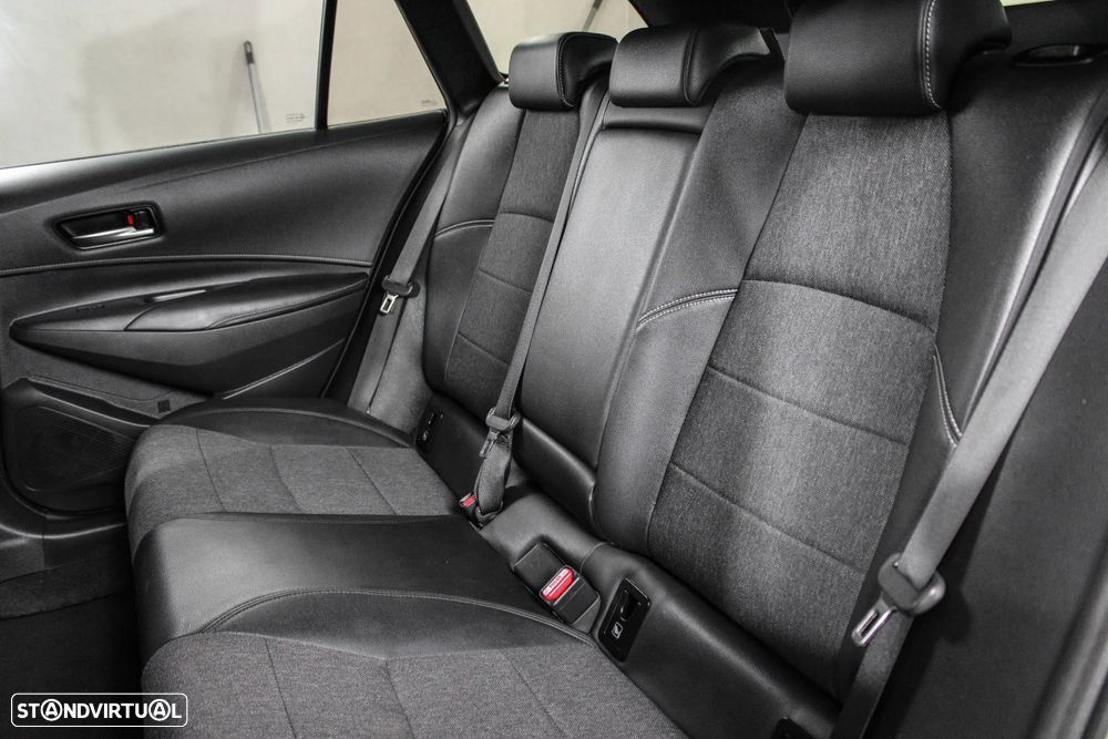 Toyota Corolla Touring Sports 1.8 Hybrid Comfort+P.Sport - 8