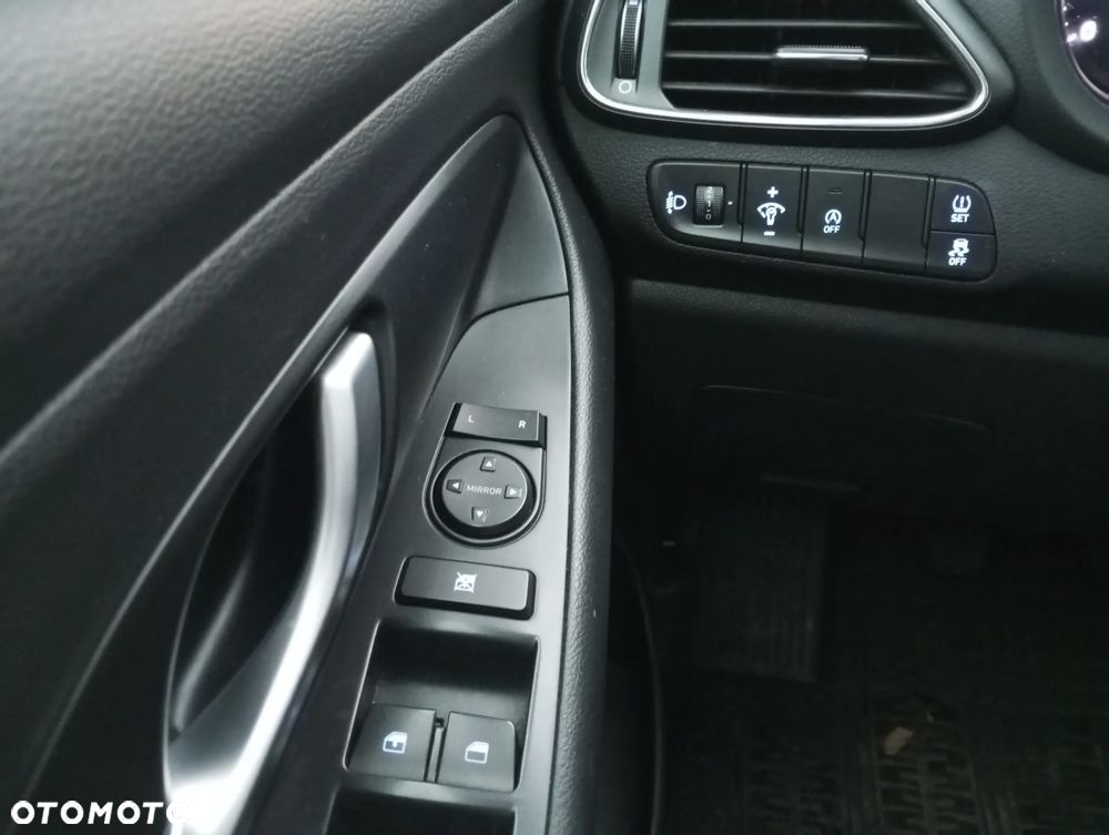 Hyundai i30 - 11