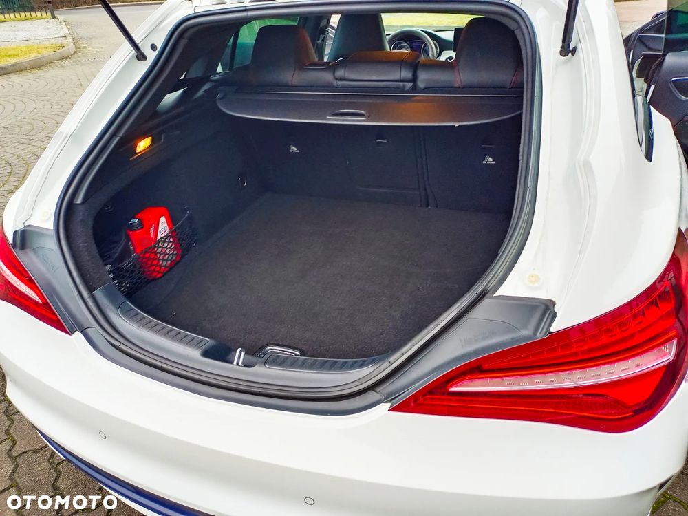 Mercedes-Benz CLA 200 AMG Line - 18