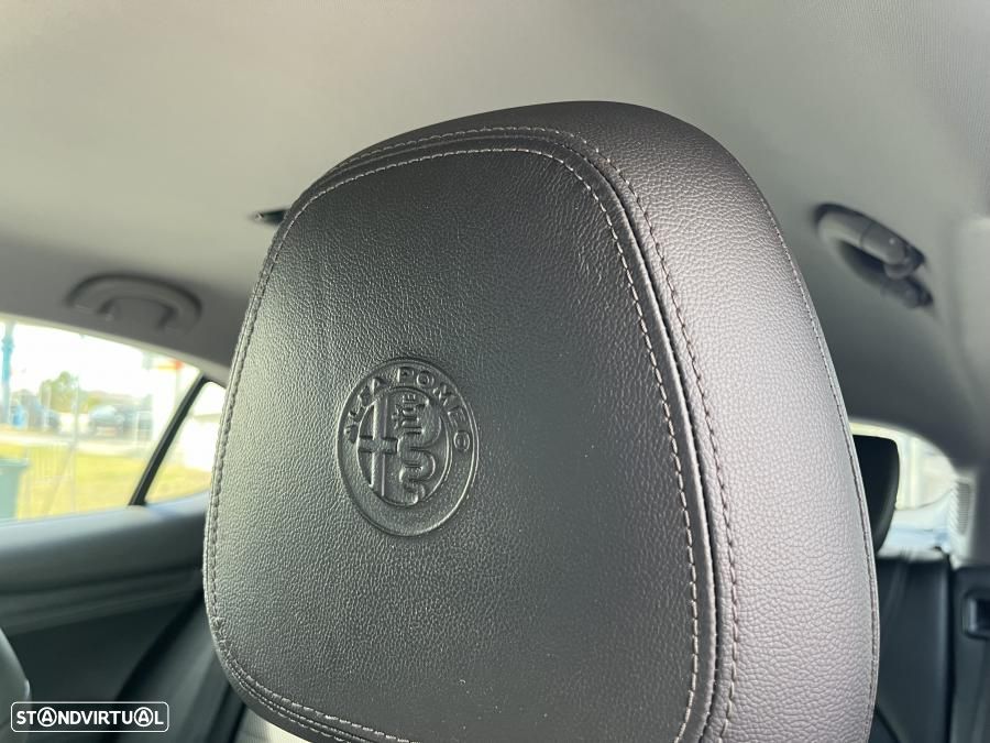 Alfa Romeo Stelvio 2.2 D Super AT8 - 36