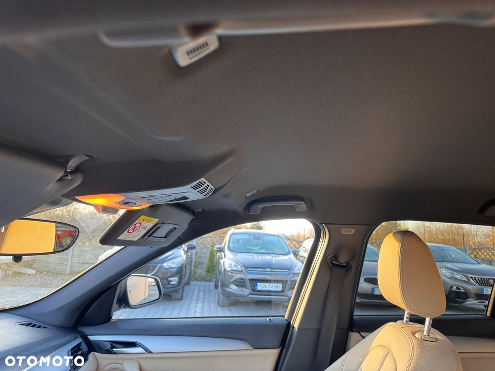 BMW X1 sDrive18i GPF Sport Line - 17