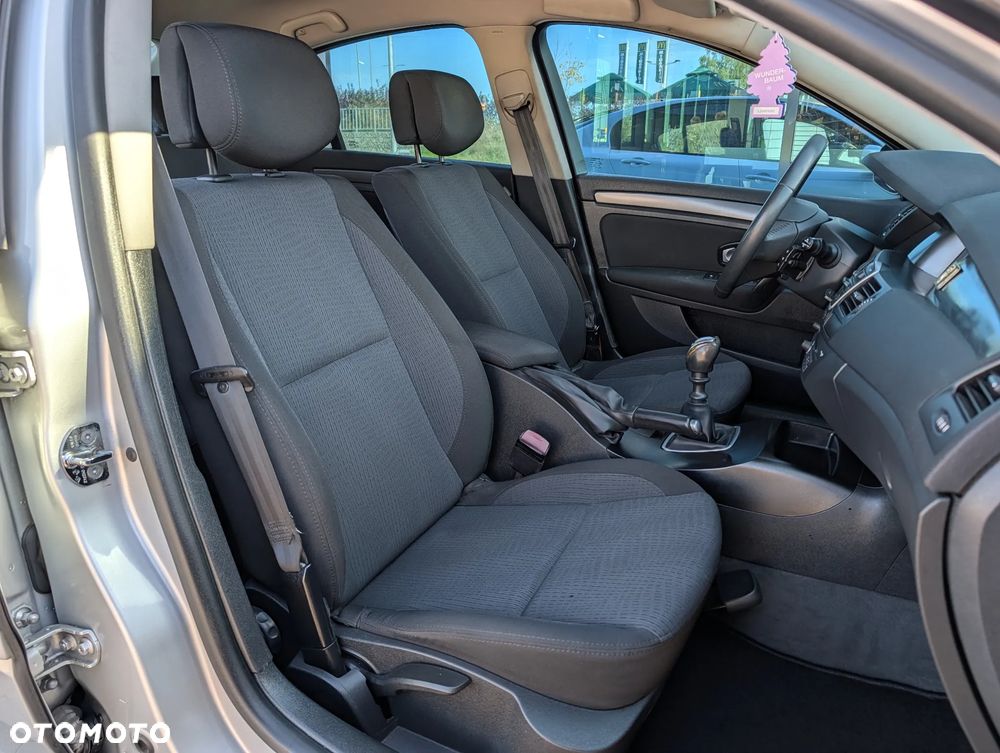 Renault Laguna - 16