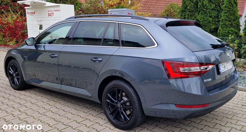 Skoda Superb 2.0 TDI DSG Style - 40