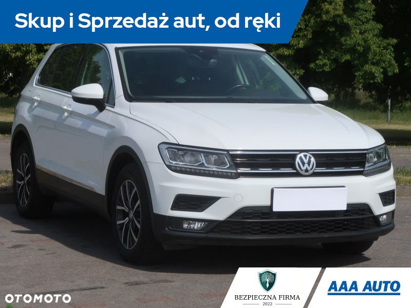 Volkswagen Tiguan - 2