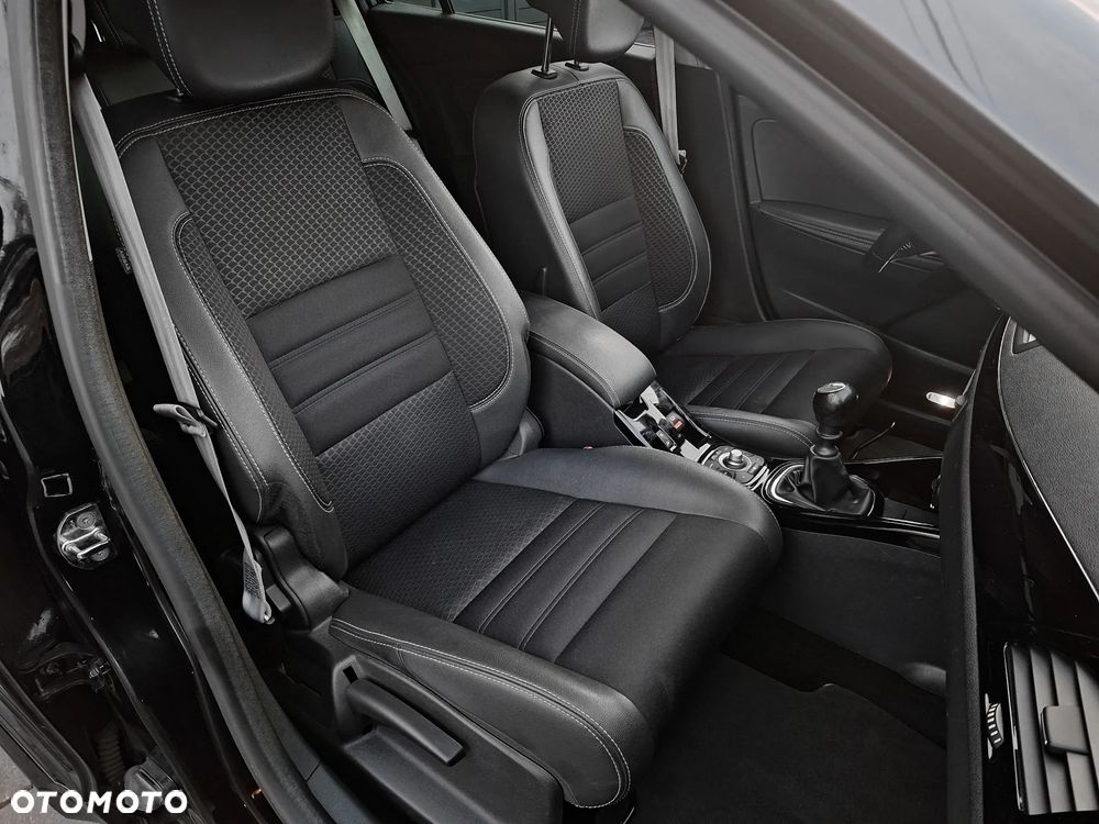 Renault Megane 1.2 16V TCe Energy Bose - 15