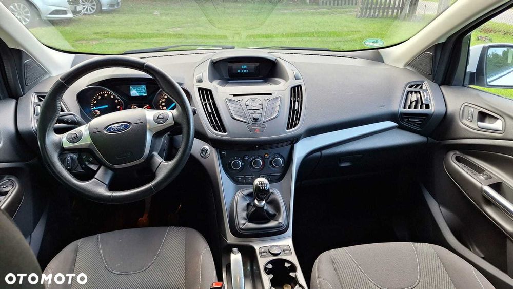 Ford Kuga - 8