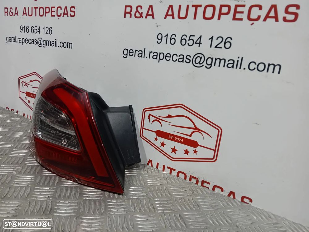 Farolins Peugeot 308 II 5 Portas Chassi Original - 17