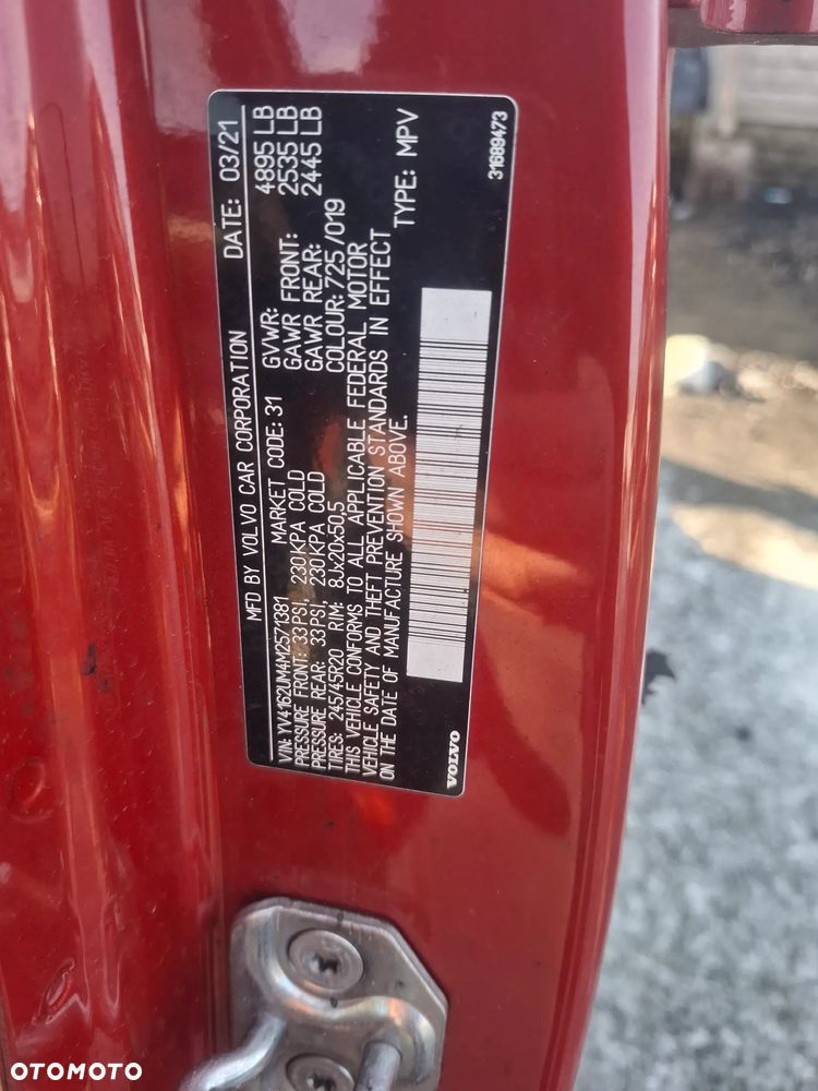 Volvo XC40 zderzak tył 4PDC kod koloru 725 - 14