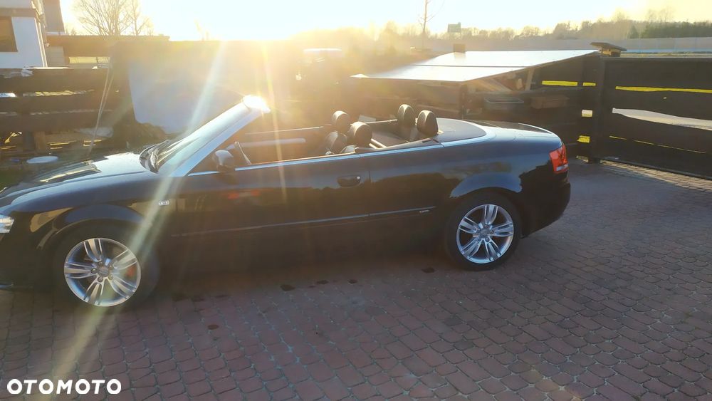 Audi A4 Cabrio 1.8 T multitronic - 6