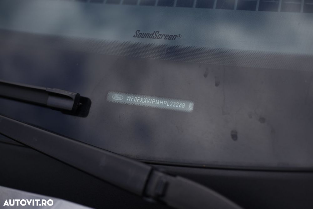 Ford Kuga 2.5 Duratec FHEV FWD ST Line - 8