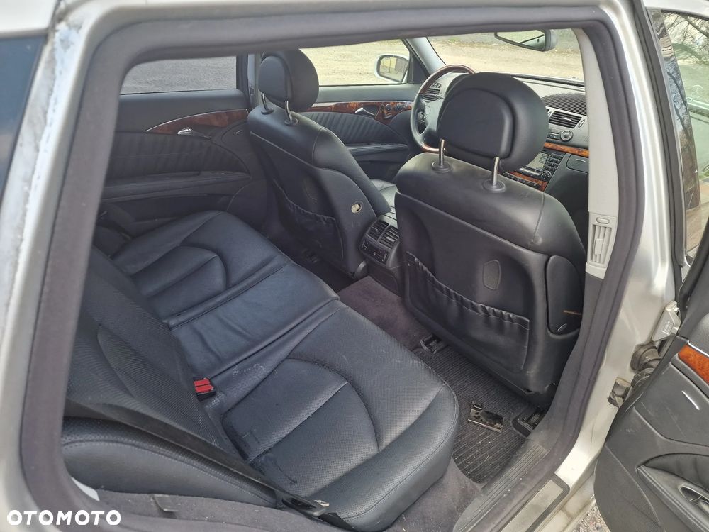 Mercedes-Benz Klasa E 320 T 4Matic Elegance - 10