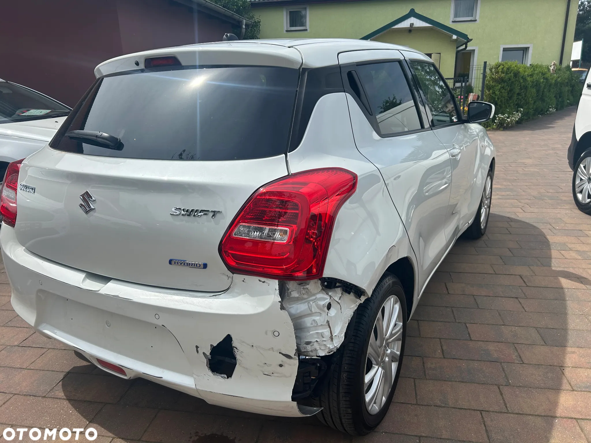 Suzuki Swift 1.2 Dualjet SHVS Premium CVT - 3