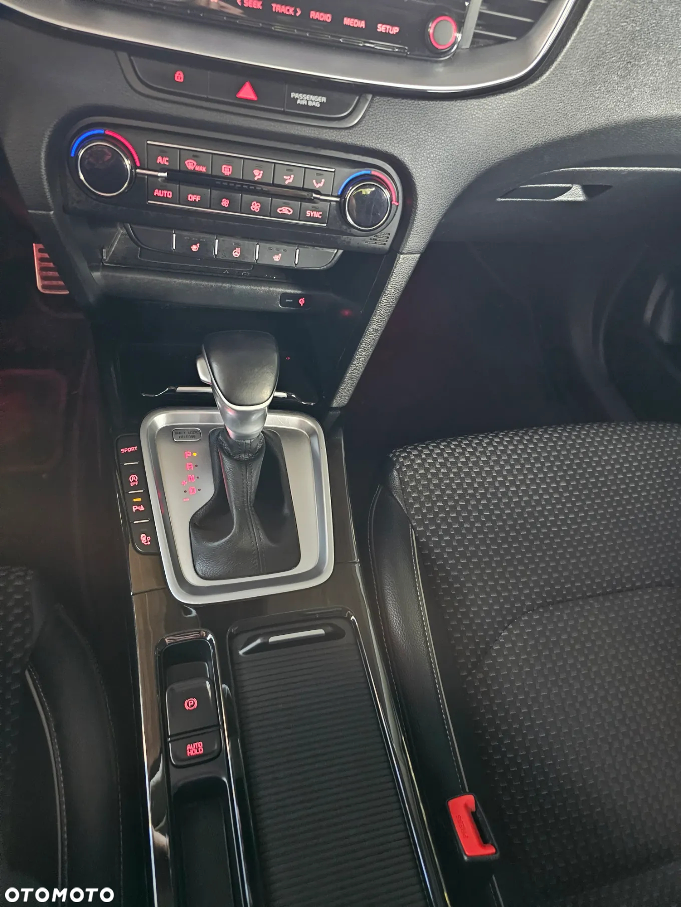 Kia Ceed 1.4 T-GDI L DCT - 18