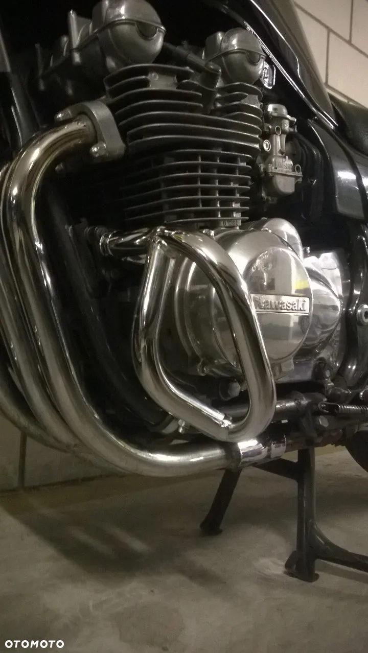 Kawasaki Zephyr - 7