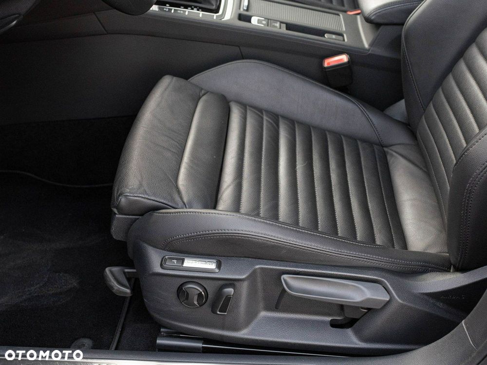 Volkswagen Passat Alltrack 2.0 TDI SCR 4Mot DSG7 - 13