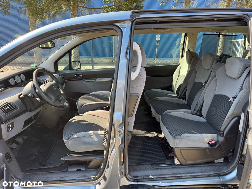 Citroën C8 2.0 16V Confort - 22