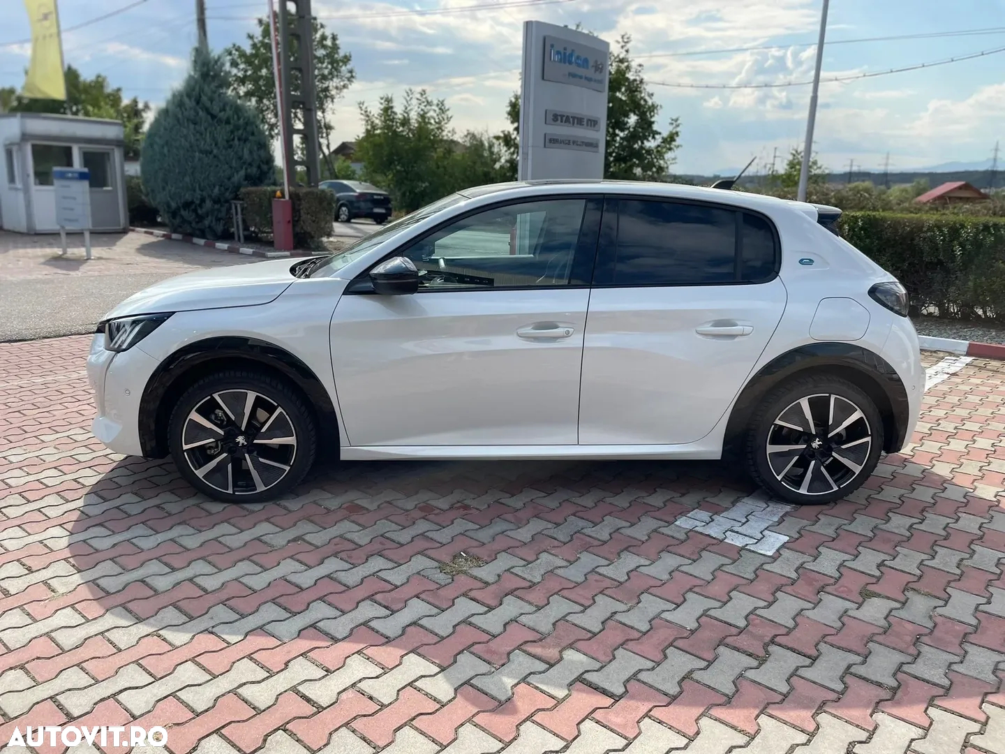 Peugeot 208 e-208 GT - 5