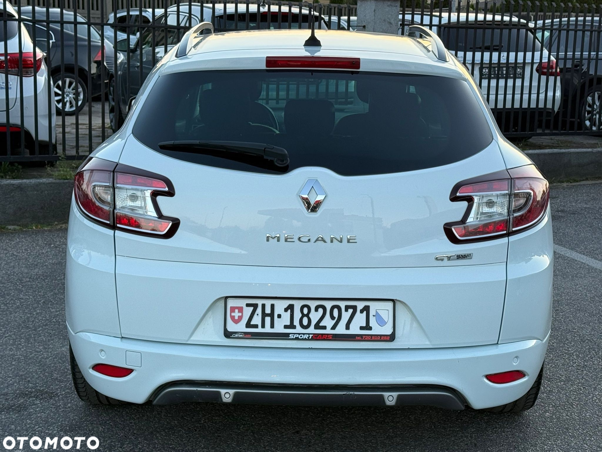 Renault Megane Grandtour TCe 180 GT - 12