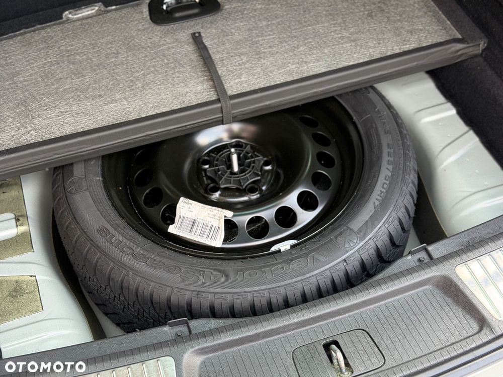 Opel Insignia - 35