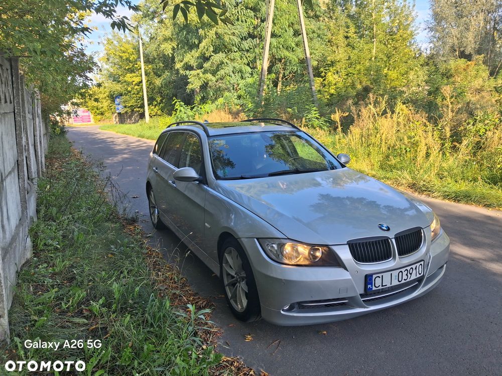 BMW Seria 3 318i - 3