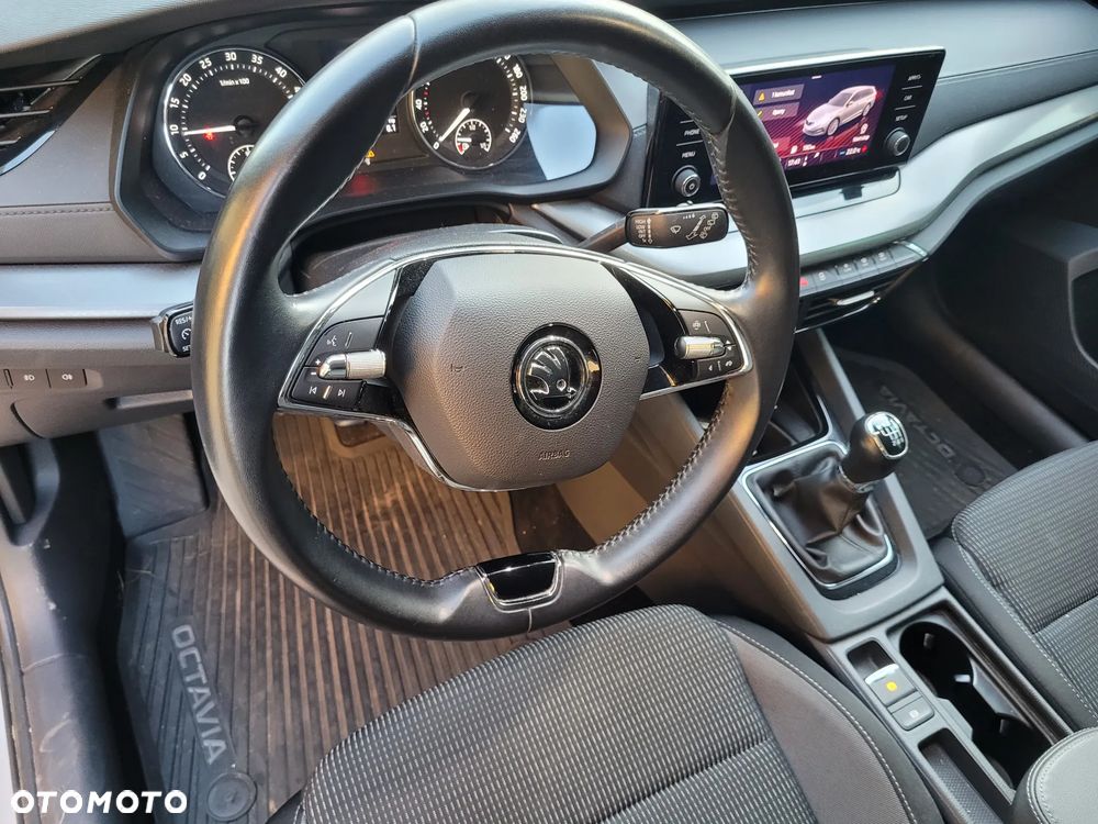Skoda Octavia - 7