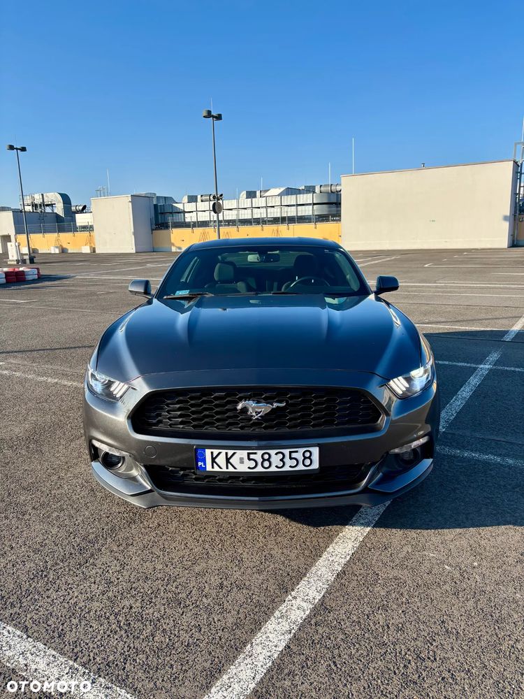 Ford Mustang 2.3 Eco Boost - 9