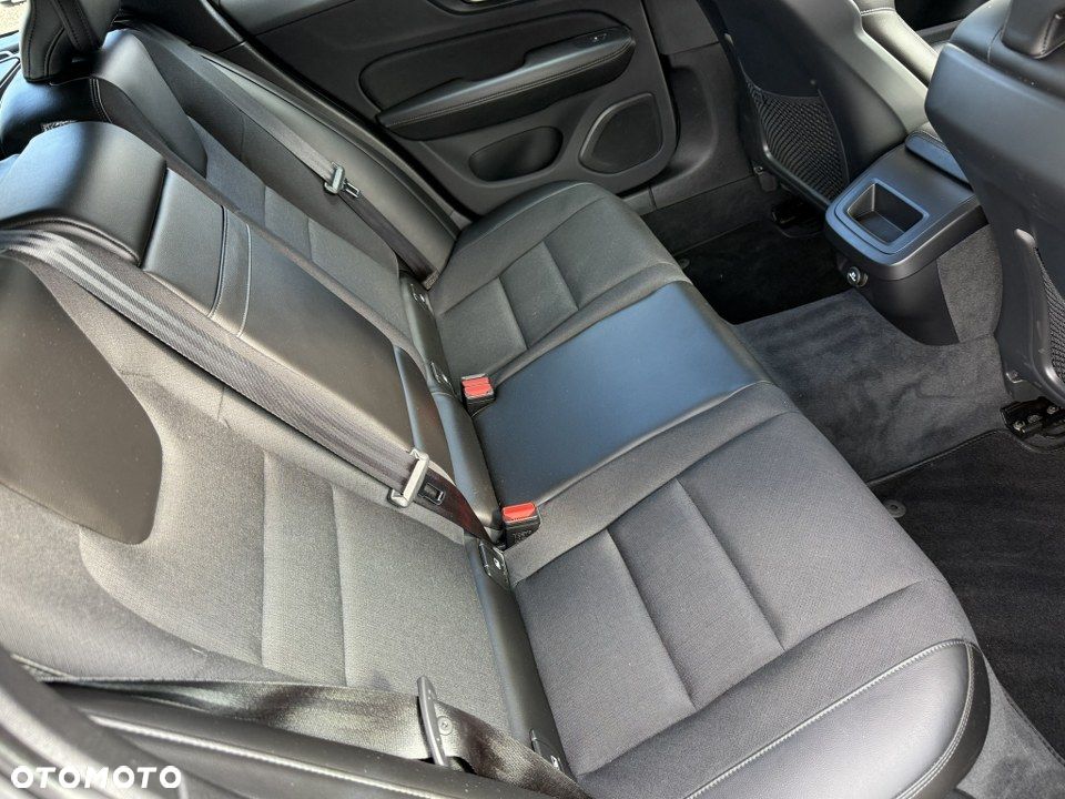 Volvo V60 D3 Momentum - 33