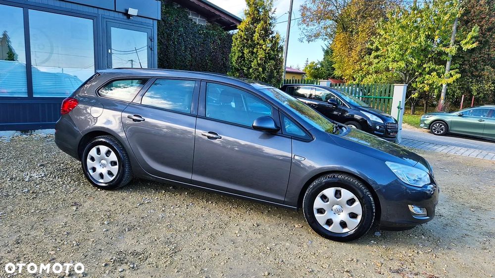 Opel Astra 1.4 Turbo Exklusiv - 10