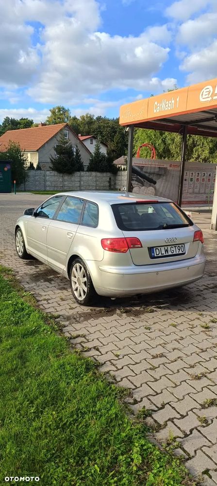 Audi A3 Sportback 1.6 FSI Ambition - 3