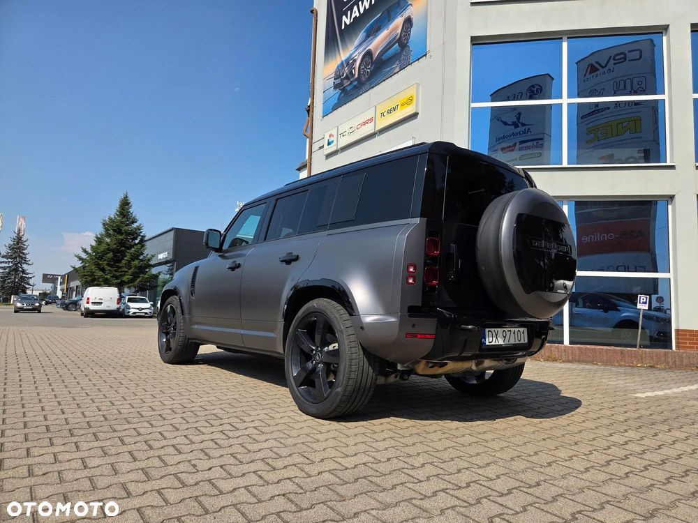 Land Rover Defender 3.0 D250 mHEV X-Dynamic HSE - 24