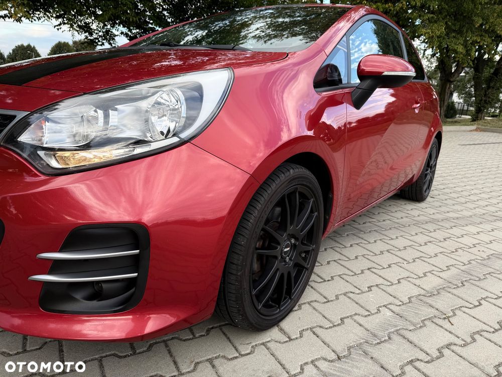 Kia Rio 1.2 Dream Team Edition - 17