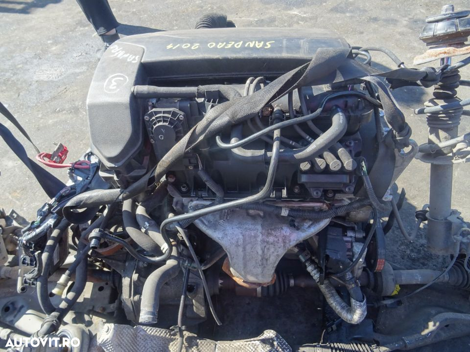 Vand Motor Dacia Sandero 2 1.2 Benzina D4F Euro5 din 2014 fara anexe - 2