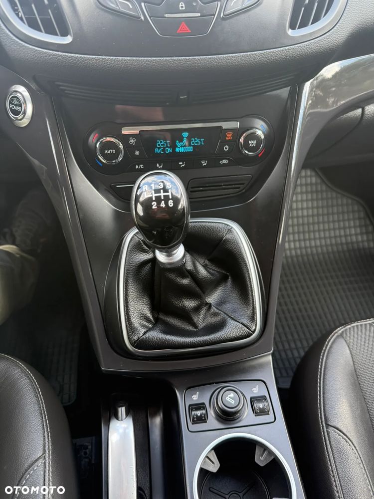 Ford Kuga 2.0 TDCi 4x4 Titanium - 40